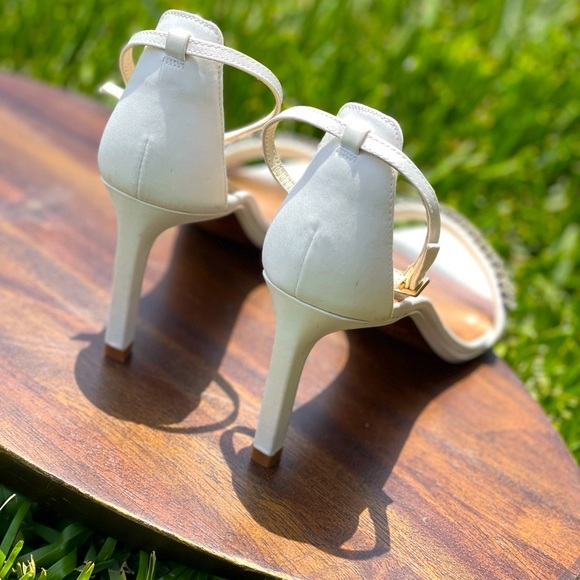 - TED BAKER Saralia white satin embellished ankle strap sandals size  38.5 Us 8 - Picture 5 of 11